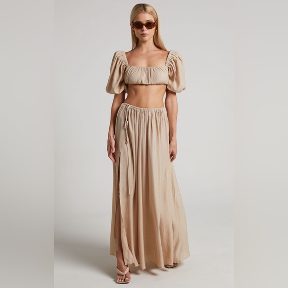 Showpo Dhalia maxi skirt and matching crop top set tan US 4 small - Picture 2 of 6